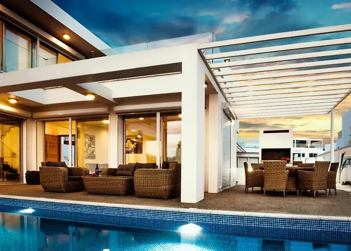 Rubi * Αγία Νάπα