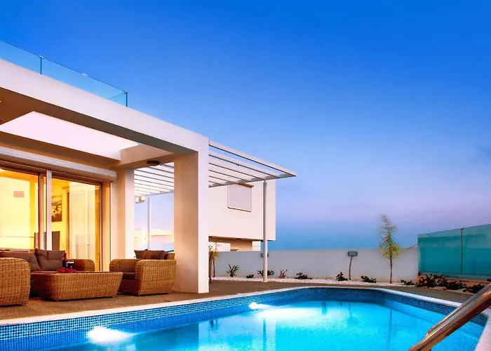 Rubi Βίλα Αγία Νάπα