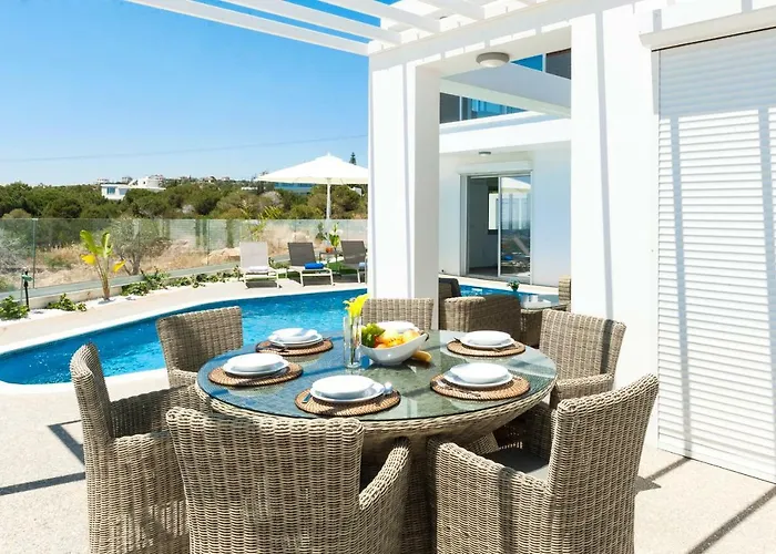 Rubi Αγία Νάπα