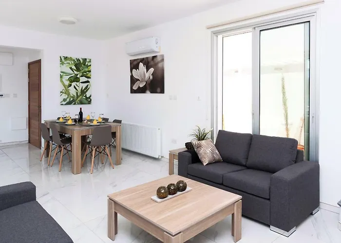 Rubi Αγία Νάπα