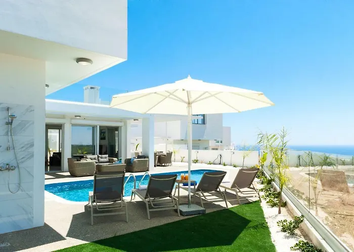 Rubi Βίλα Αγία Νάπα