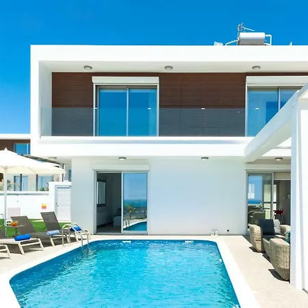 Rubi Villa